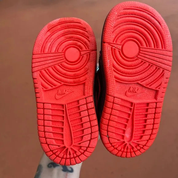 Authentic kids, Nike Jordan sneakers