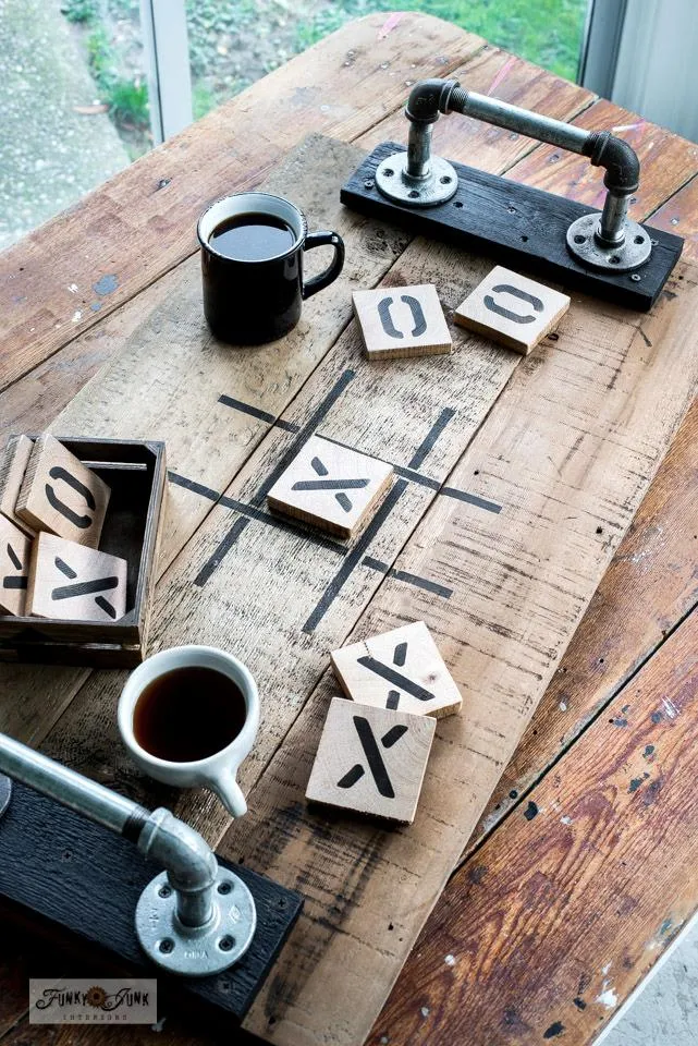 FJ076 Funky Junk's Tic Tac Toe