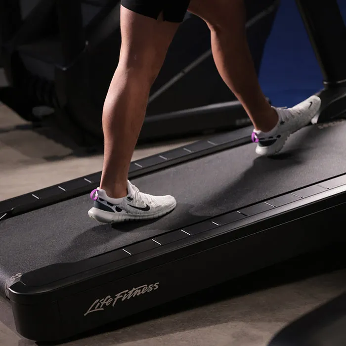 Life Fitness Club Series  Treadmill SL and SE4