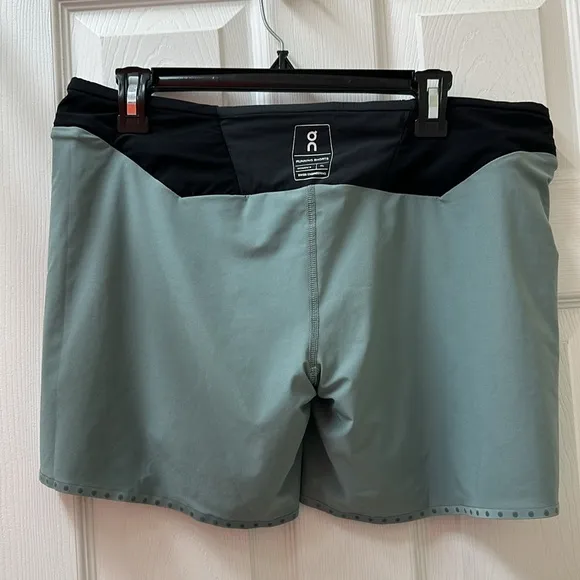 LIKE NEW! ON Running Short 3” Black