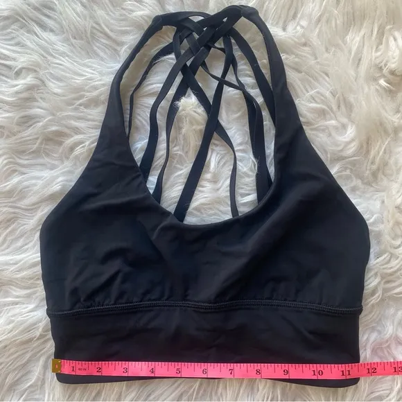 Lululemon Free To Be Moved Bra Women’s Size 4 Black
