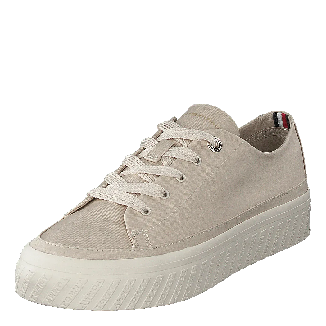 Monochromatic Vulc Sneaker Beige