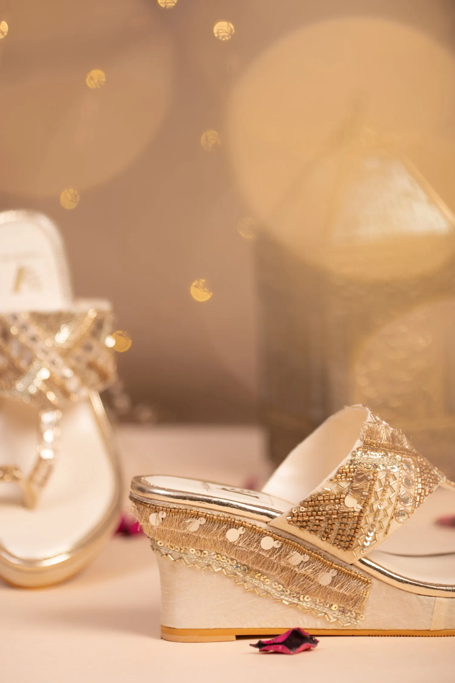 Nazm Wedges