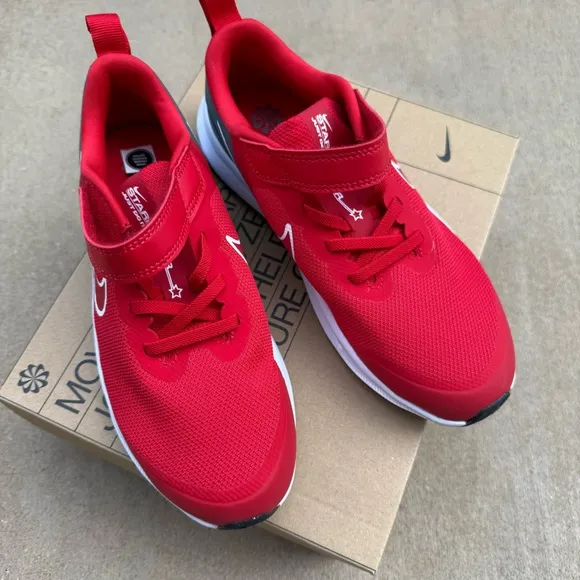 New Nike Star Runner Sneakers - red gray 3Y little boys