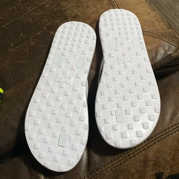 Nike Women's Ondeck Flip Flop Black/Black-White Size 11