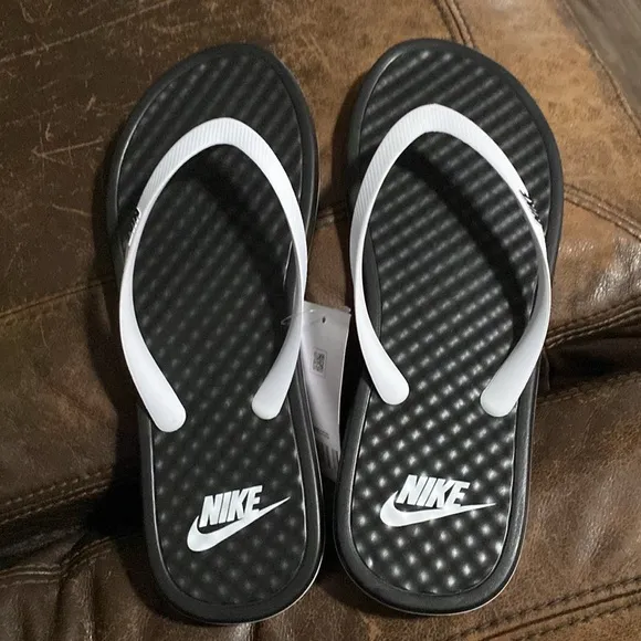 Nike Women's Ondeck Flip Flop Black/Black-White Size 11