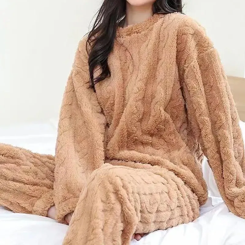Plush Loungewear Set | Ultra-Soft & Warm | Cozy Relaxed Fit