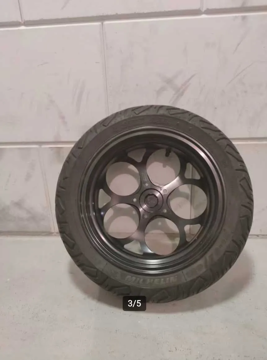 Rim Set Maru's Factory Black "Second Hand" |  Vespa GTS/GTS Super/GTV/GT 60/GT/GT L 125-300cc