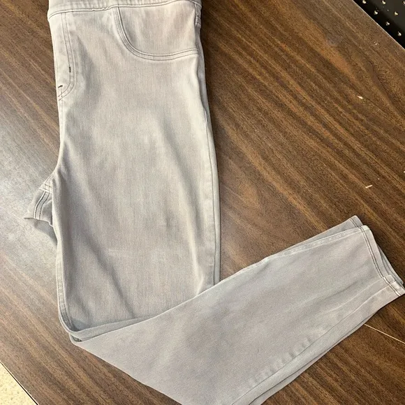 SPANX Gray Jeggings with Pull-On Waistband