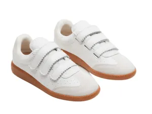 Steve Madden: Momentum