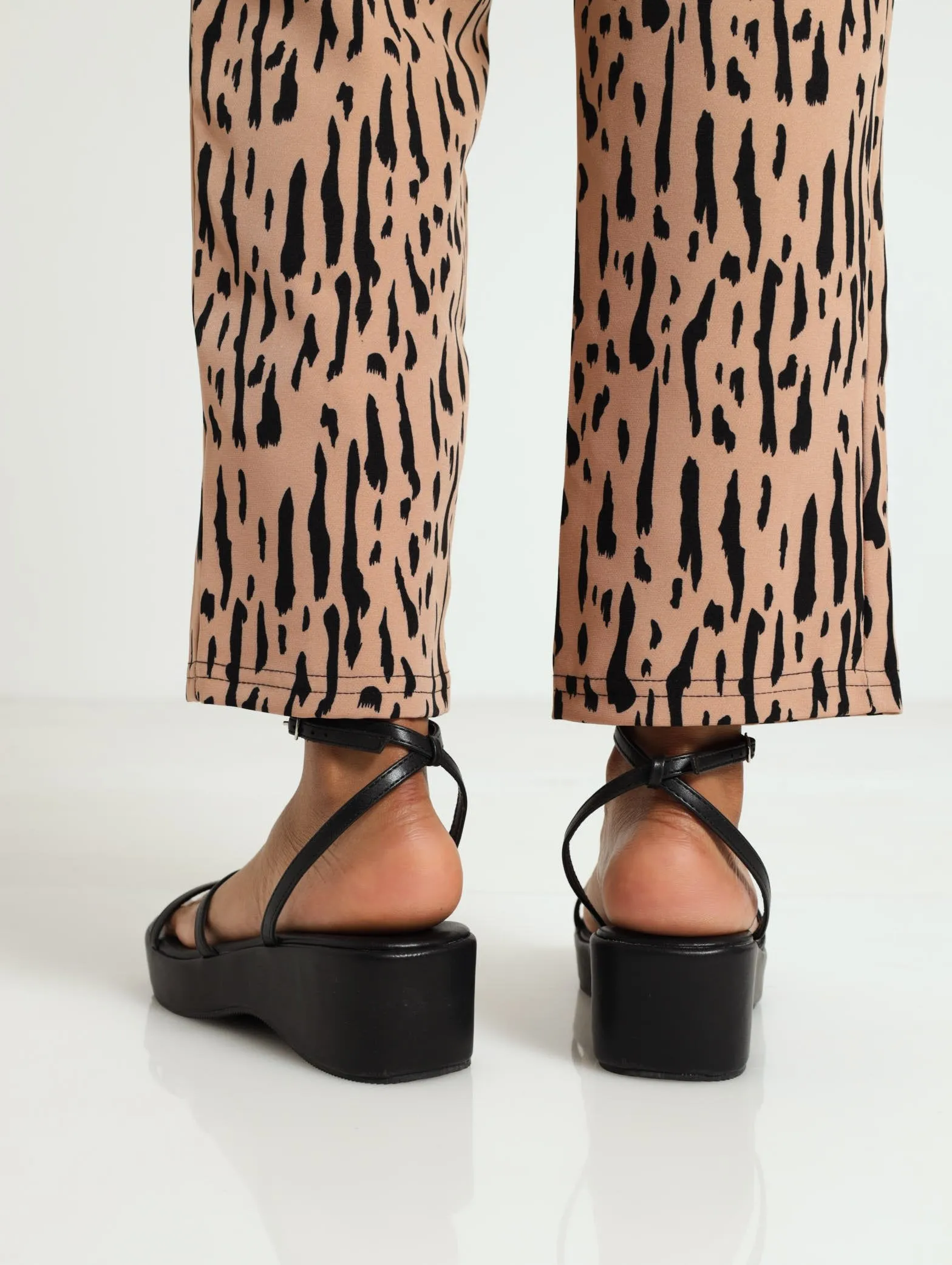 Strappy Flatform Sandal - Black