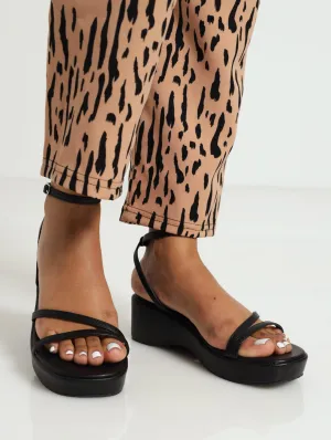 Strappy Flatform Sandal - Black