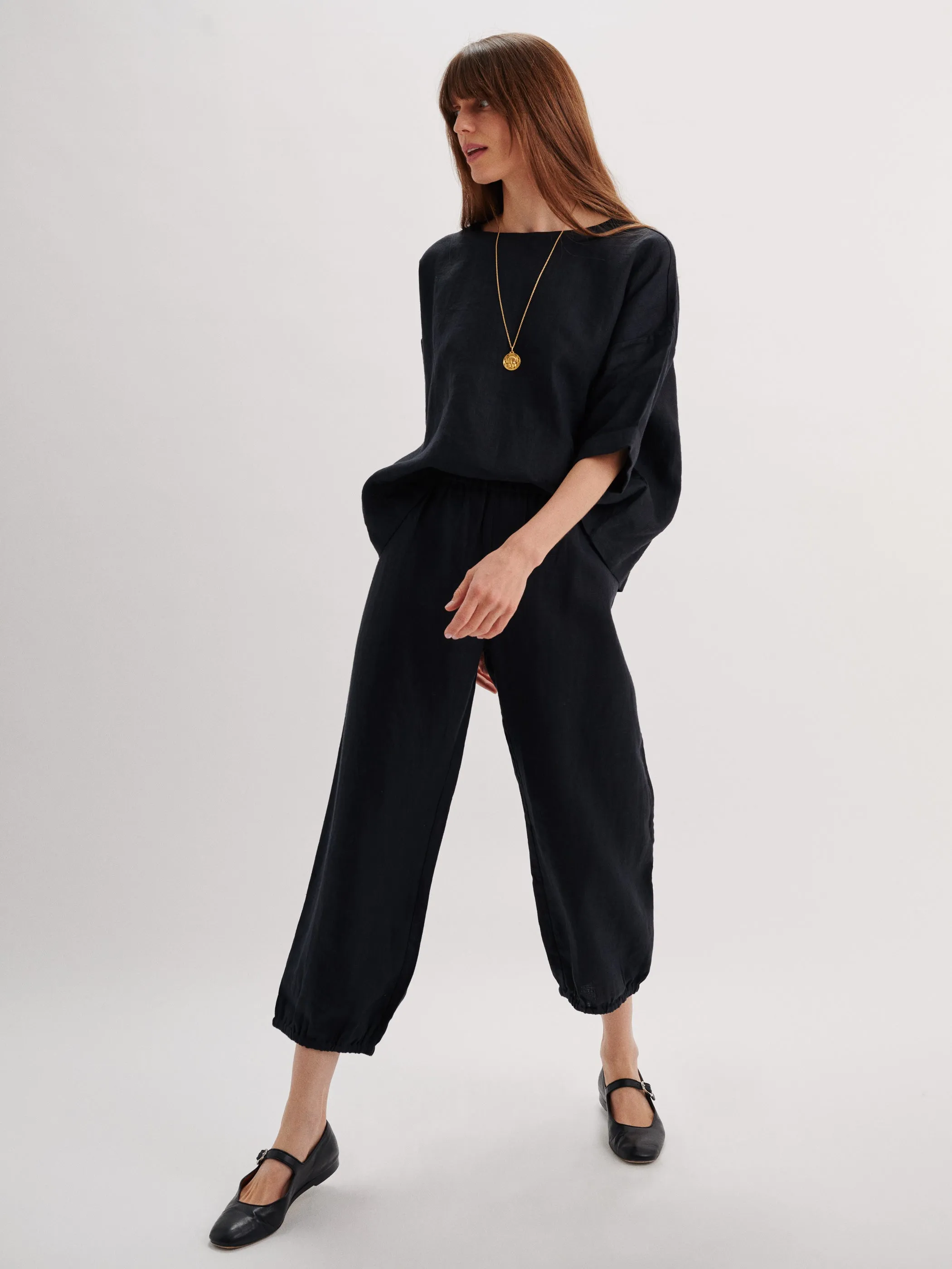 The Delos Pants in Linen