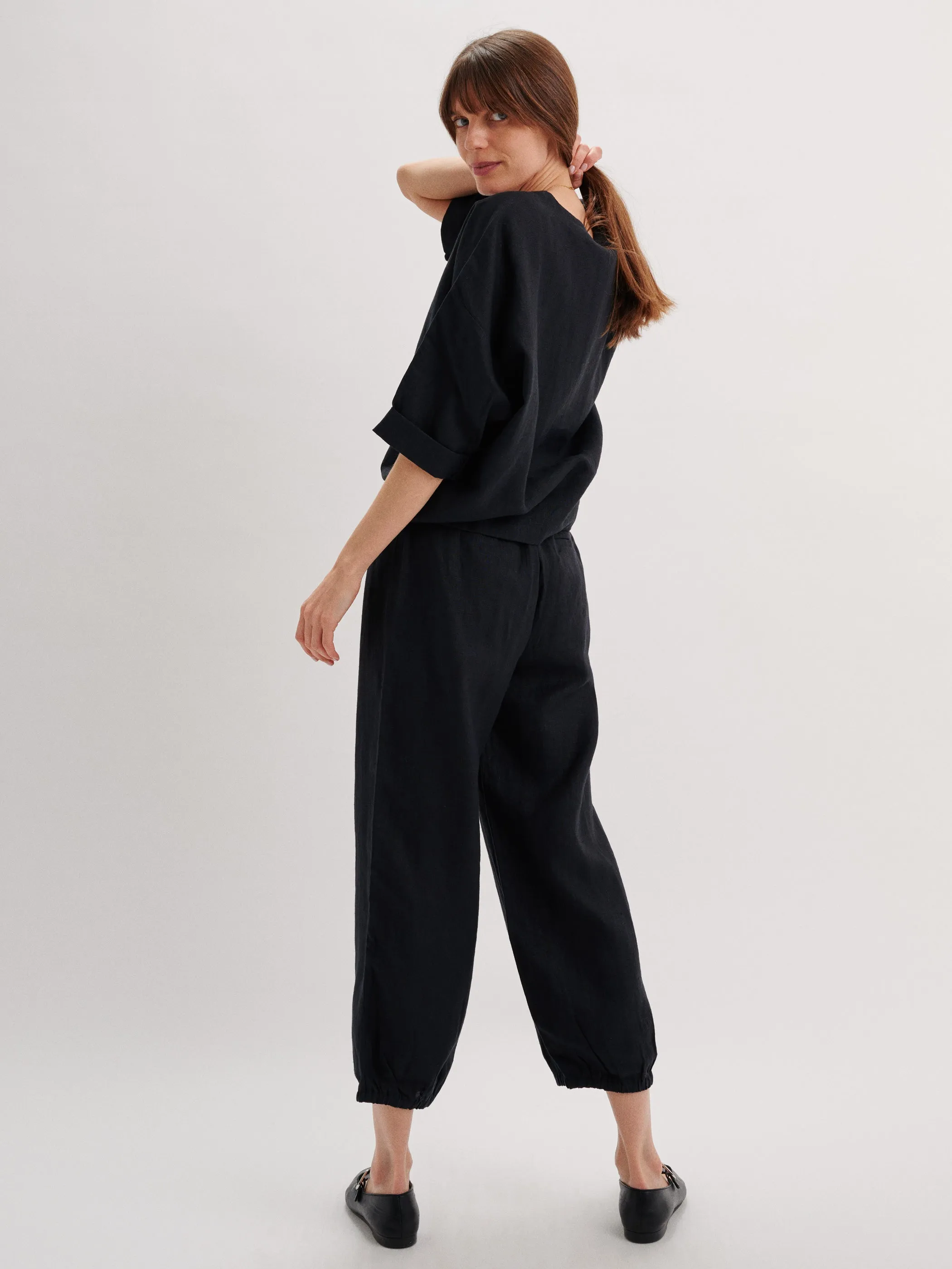 The Delos Pants in Linen