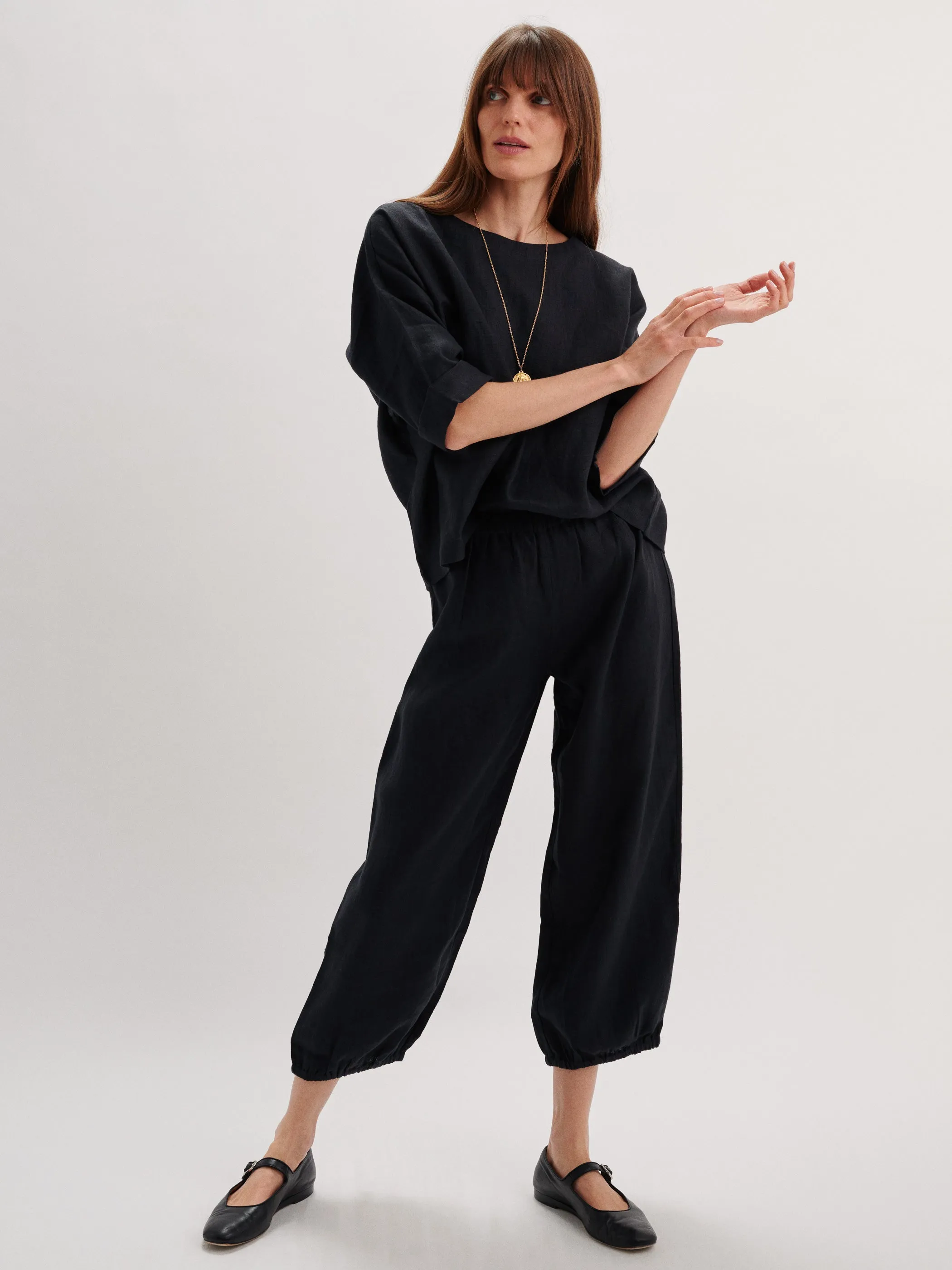 The Delos Pants in Linen
