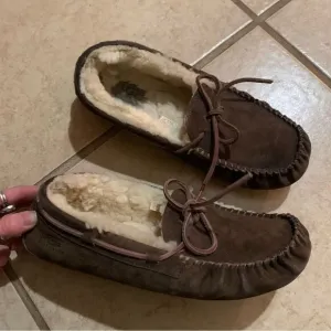 UGG Australia Slip on Slipper size 8