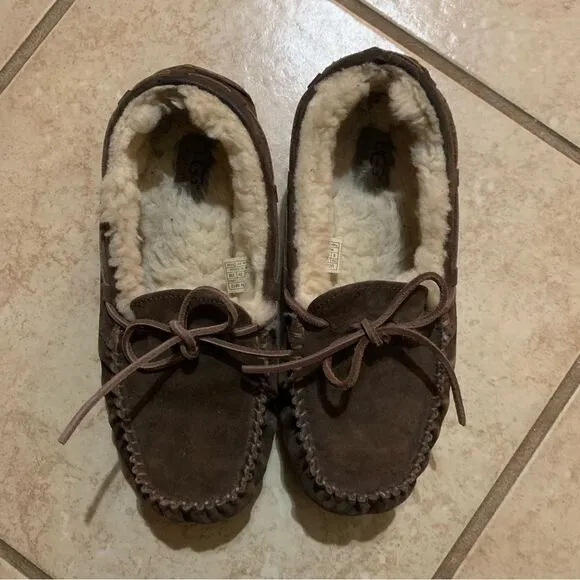 UGG Australia Slip on Slipper size 8