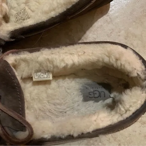 UGG Australia Slip on Slipper size 8