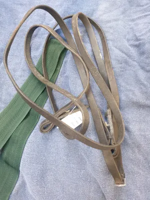 Used full size black leather reins FREE POSTAGE☆