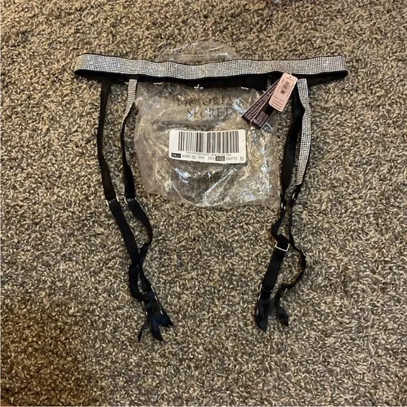 Victoria's Secret Diamond RhinestoneShine Strap Garter Belt