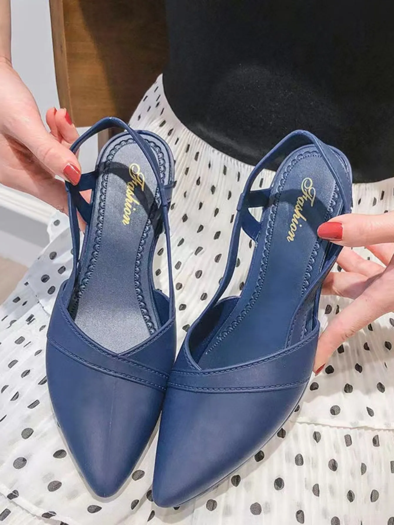 Women Point Toe Slingback Sandals, Elegant Low Heel Court Wedges