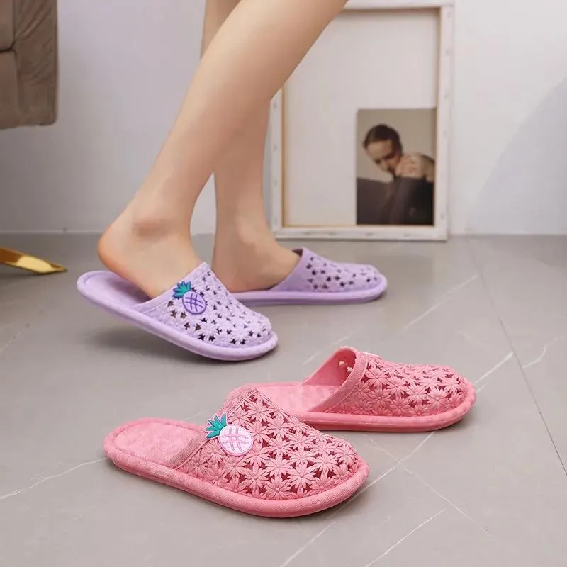 Women's Sandals and Slippers Non-slip Wear-resistant Bathroom Leaking Slippers Indoor and Outdoor Home Slippers Flip-flops